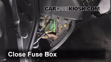 Interior Fuse Box Location 1999 2003 Acura Tl 2002 Acura Tl 3 2l V6 Interior Fuse Box Location 1999 2003 Acura Tl 2002 Acura Tl 3 2l V6